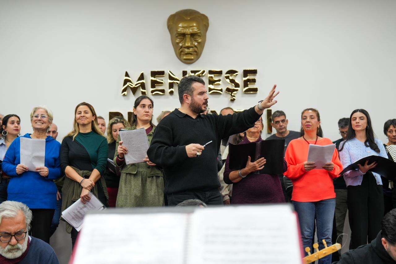 Menteşe Belediye Korosu’ndan Barış Manço Anısına Özel Konser 6